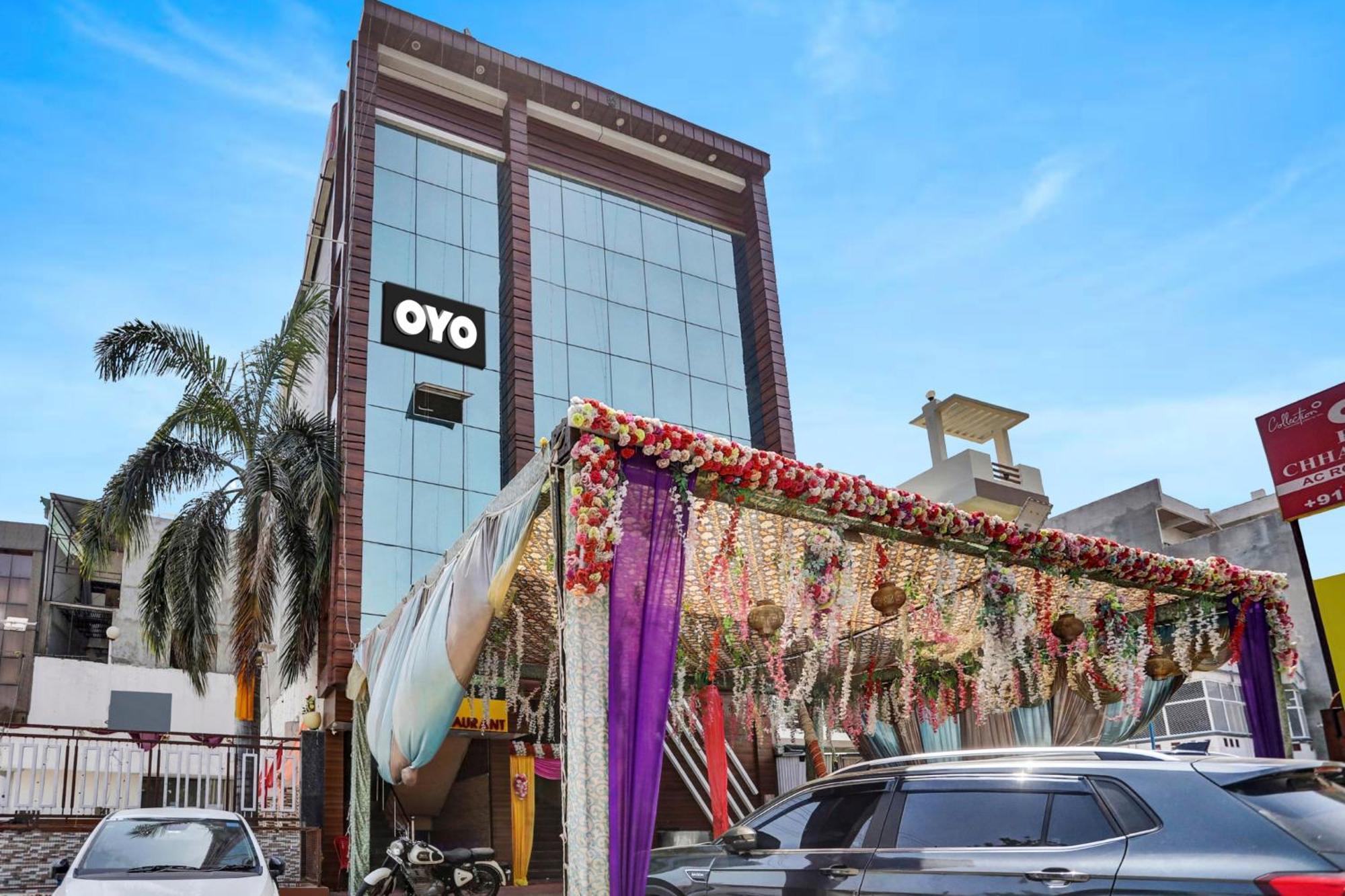 Chaya Hotel And Banquet Hall Kanpur Esterno foto